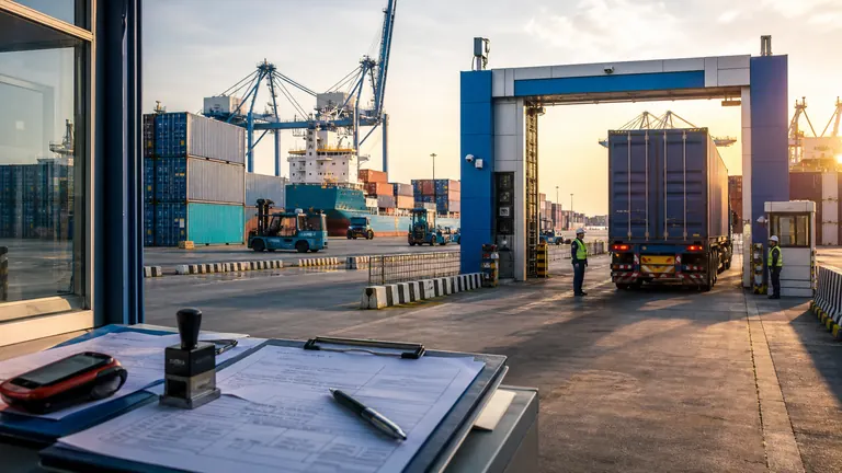Commerce international, transit et douane